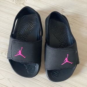 Jordan toddler slippers